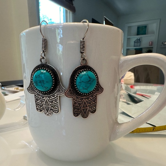 Beautiful front and back! Moroccan Turquoise and Silver Plate Earrings! - Picture 6 of 8